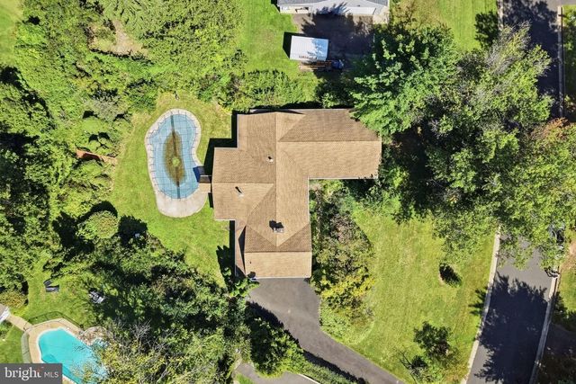 29 MILL CREEK RD RD, Southampton, PA 18966