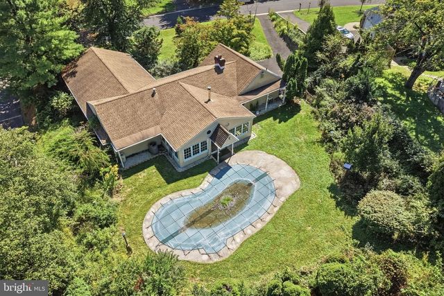 29 MILL CREEK RD RD, Southampton, PA 18966