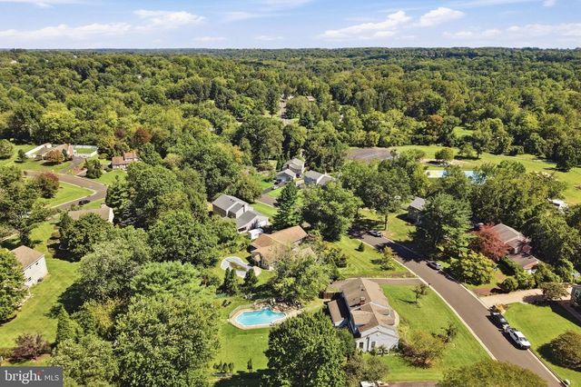 29 MILL CREEK RD RD, Southampton, PA 18966