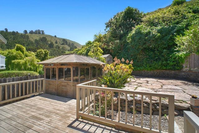 235 Modoc Place, Pacifica, CA 94044