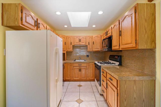 235 Modoc Place, Pacifica, CA 94044