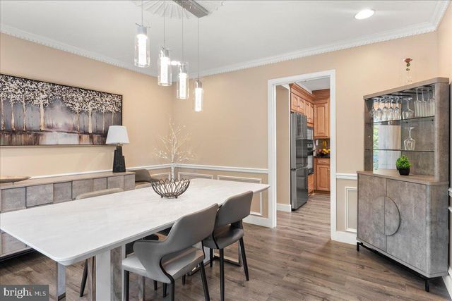 12183 HOLLY KNOLL CIR, Great Falls, VA 22066