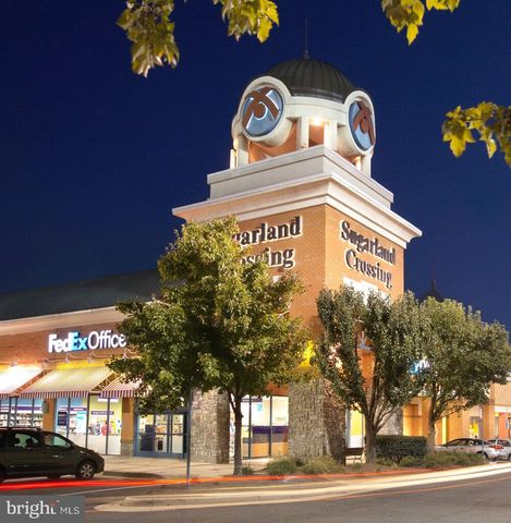 12183 HOLLY KNOLL CIR, Great Falls, VA 22066