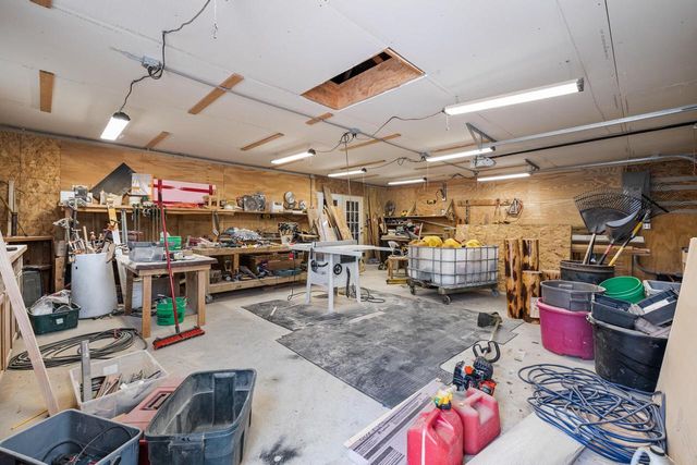8151 Midland DRIVE, Allenton, WI 53002