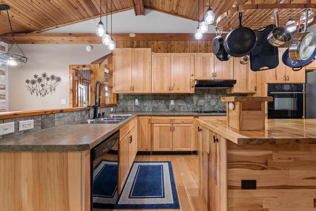 8151 Midland DRIVE, Allenton, WI 53002
