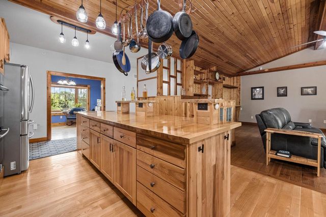 8151 Midland DRIVE, Allenton, WI 53002