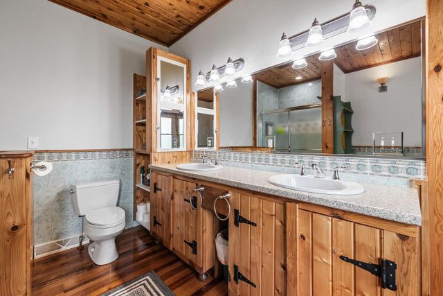 8151 Midland DRIVE, Allenton, WI 53002