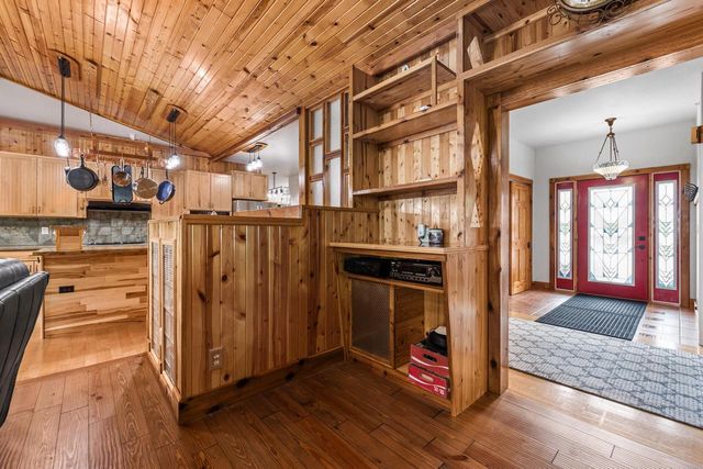 8151 Midland DRIVE, Allenton, WI 53002