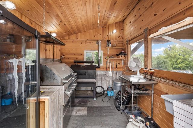 8151 Midland DRIVE, Allenton, WI 53002