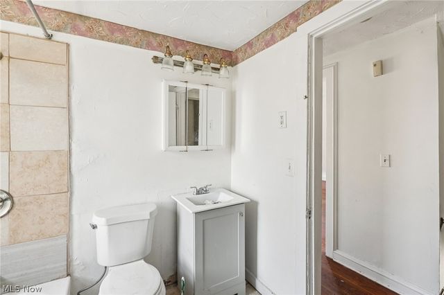 22350 Tracy Avenue, Euclid, OH 44123