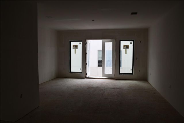 920 Patterson Street, Houston, TX 77007