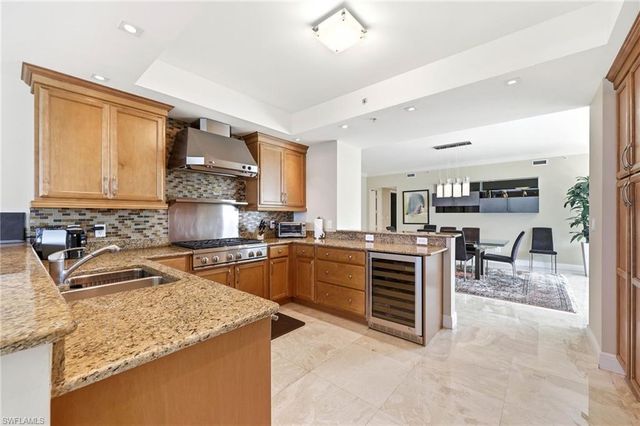 265 Indies WAY 701, Naples, FL 34110
