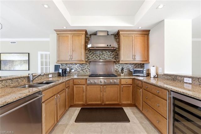 265 Indies WAY 701, Naples, FL 34110