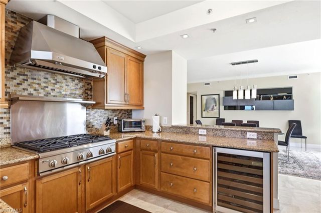 265 Indies WAY 701, Naples, FL 34110