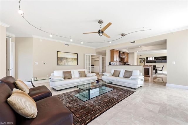 265 Indies WAY 701, Naples, FL 34110