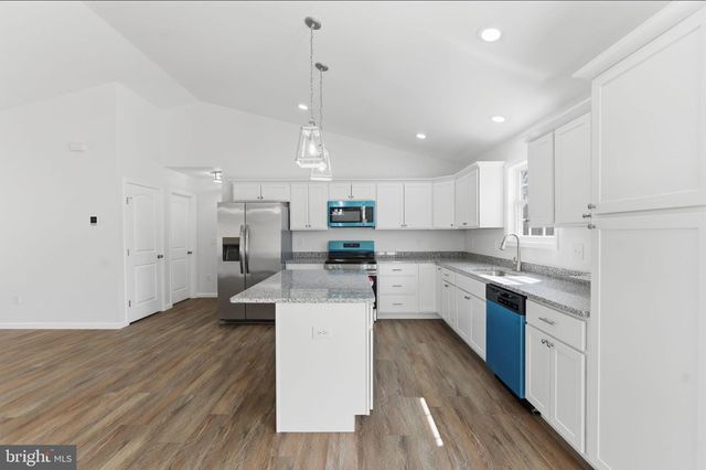 175 FAWN RUN LN, Hedgesville, WV 25427