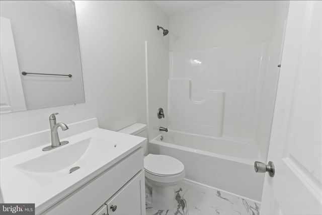 175 FAWN RUN LN, Hedgesville, WV 25427