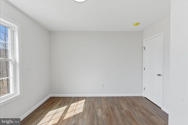 175 FAWN RUN LN, Hedgesville, WV 25427