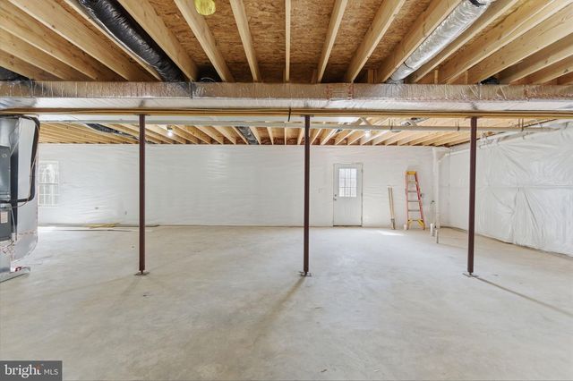 175 FAWN RUN LN, Hedgesville, WV 25427