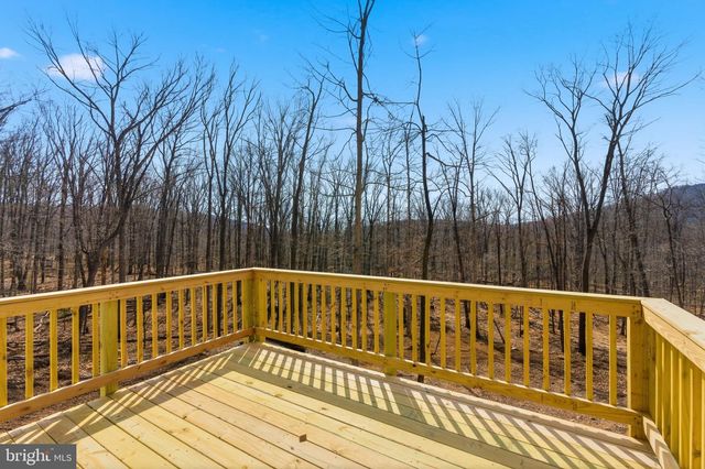175 FAWN RUN LN, Hedgesville, WV 25427
