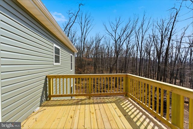 175 FAWN RUN LN, Hedgesville, WV 25427