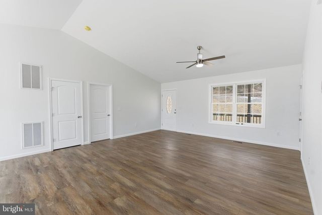 175 FAWN RUN LN, Hedgesville, WV 25427