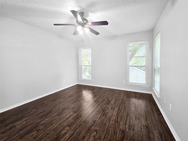 424 Sycamore Lane, Euless, TX 76039