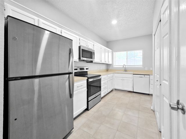 424 Sycamore Lane, Euless, TX 76039