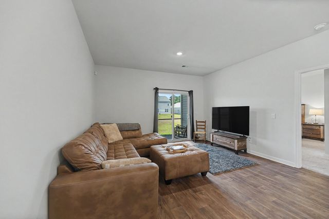493 Cedarview Road, Summerville, SC 29486