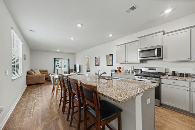 493 Cedarview Road, Summerville, SC 29486