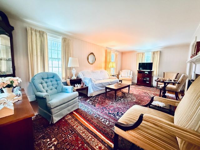 27 Keating Circle, Weymouth, MA 02190