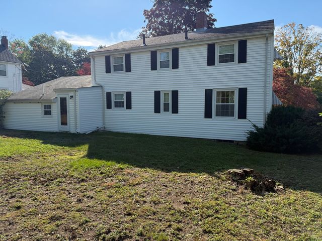 27 Keating Circle, Weymouth, MA 02190