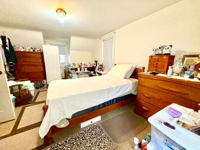 27 Keating Circle, Weymouth, MA 02190
