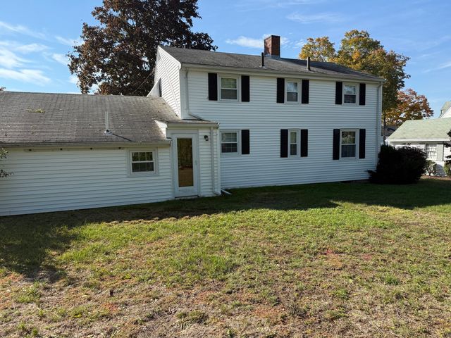 27 Keating Circle, Weymouth, MA 02190
