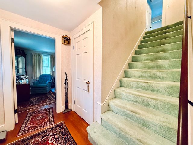 27 Keating Circle, Weymouth, MA 02190