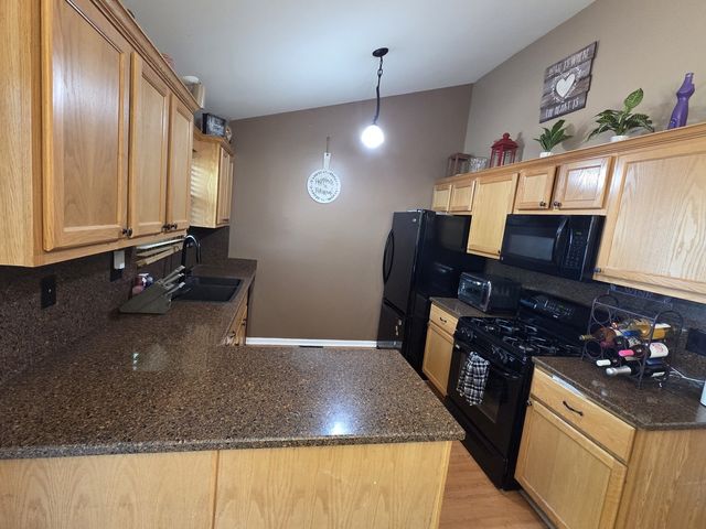 1002 Loren Drive, Joliet, IL 60431