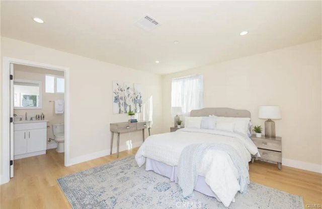 4928 8th Avenue, Los Angeles, CA 90043