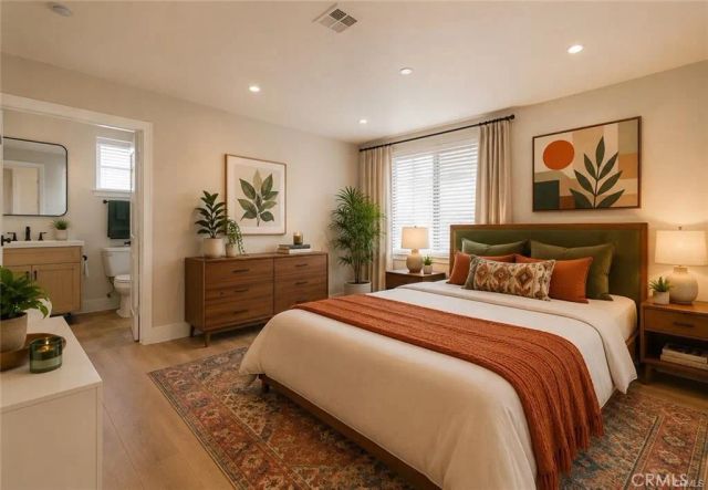 4928 8th Avenue, Los Angeles, CA 90043