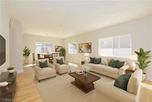 4928 8th Avenue, Los Angeles, CA 90043