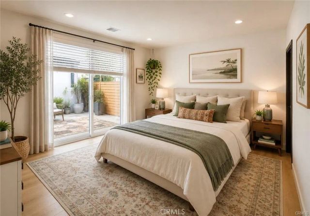 4928 8th Avenue, Los Angeles, CA 90043