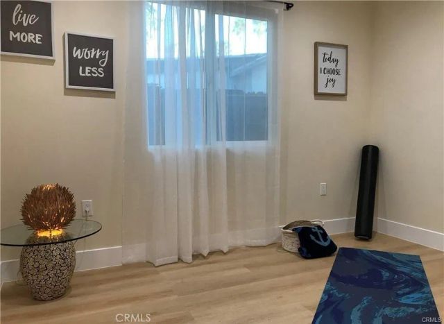 4928 8th Avenue, Los Angeles, CA 90043