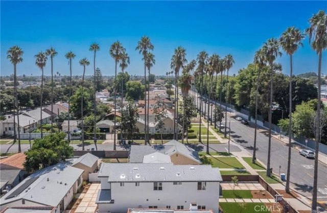 4928 8th Avenue, Los Angeles, CA 90043