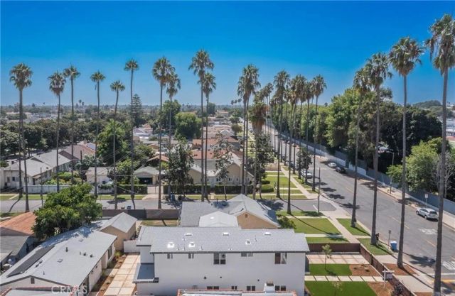 4928 8th Avenue, Los Angeles, CA 90043
