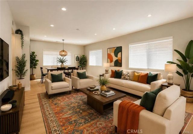 4928 8th Avenue, Los Angeles, CA 90043