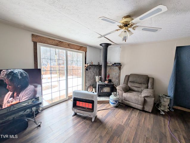 7737 Birchfield Road, Pound, VA 24279