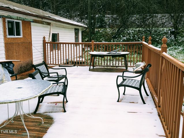 7737 Birchfield Road, Pound, VA 24279