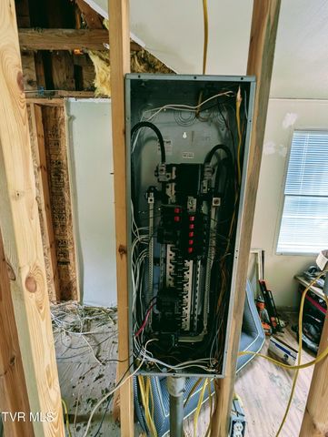 7737 Birchfield Road, Pound, VA 24279