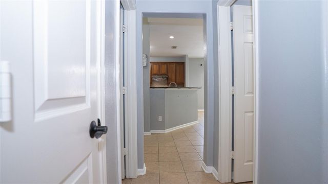 11922 Champions Walk Ln Lane, Houston, TX 77066