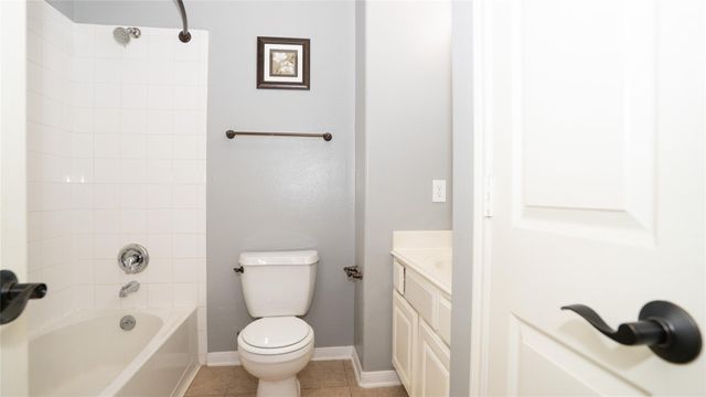 11922 Champions Walk Ln Lane, Houston, TX 77066