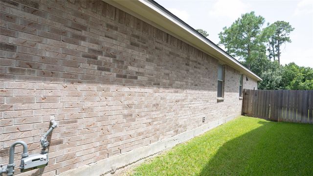 11922 Champions Walk Ln Lane, Houston, TX 77066